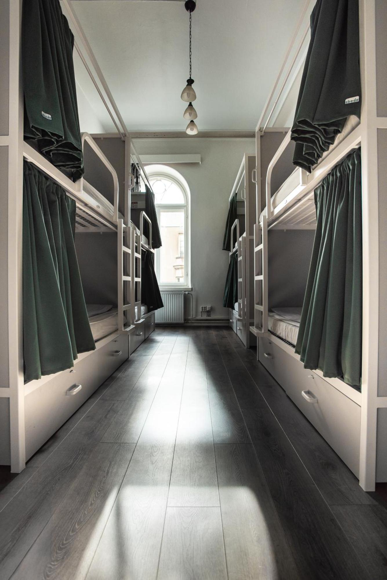 Albergue Diana Park *